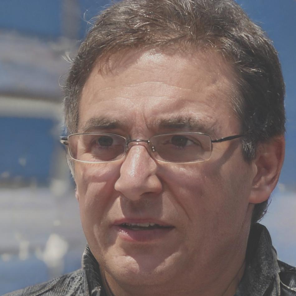 Portrait de Théo Lacaze, formateur en éducation financière